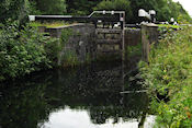 Oud sluisje in kanaal bij Naas 