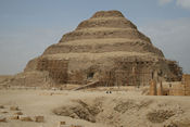 De trappenpiramide van Djoser