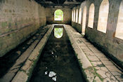 Lavoir in Noyer 