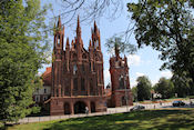   Sv Onos baznycia / The church of St. Anne     